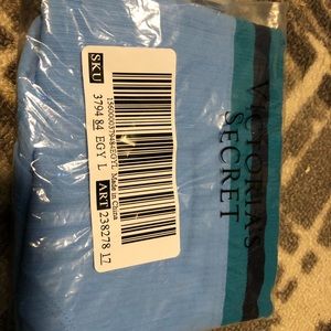 3 pairs of assorted undwear